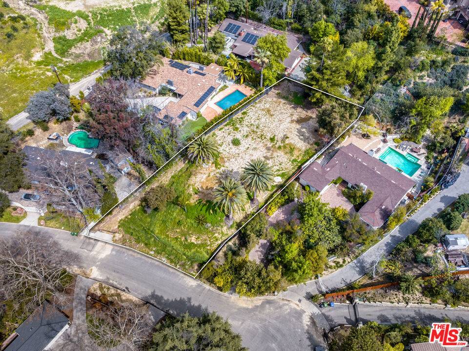 Tarzana, CA 91356,4814 Hasekian DR