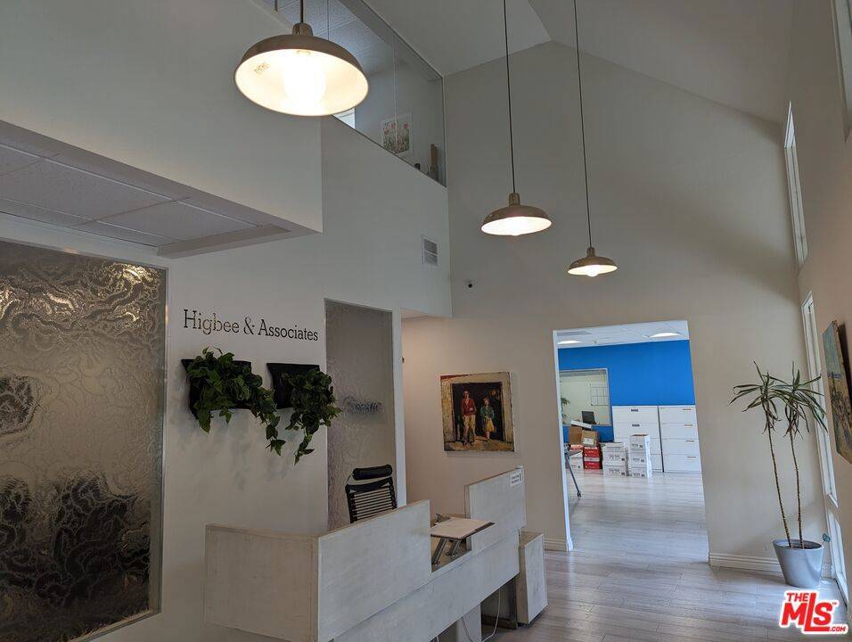 Santa Ana, CA 92705,1504 E Brookhollow AVE