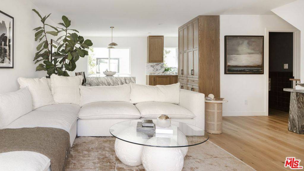 Santa Monica, CA 90402,129 Alta AVE #3