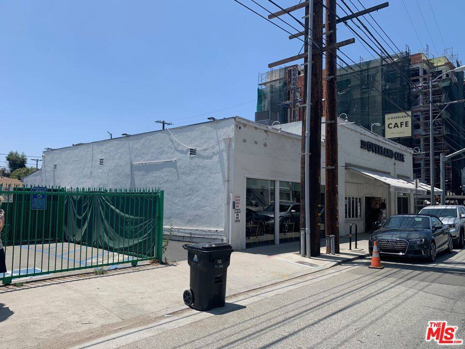 Los Angeles, CA 90034,3601 Overland AVE