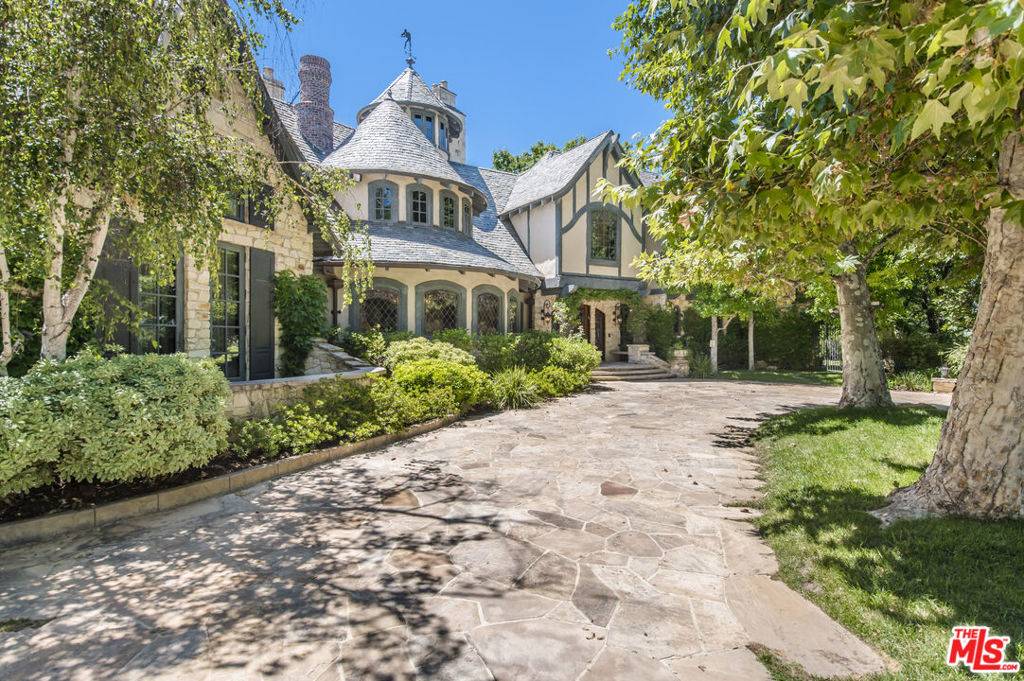 Calabasas, CA 91302,25010 Thousand Peaks RD