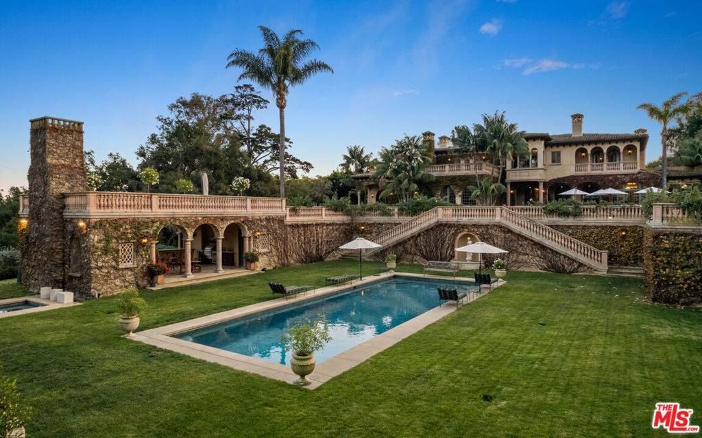 Montecito, CA 93108,2733 Sycamore Canyon RD