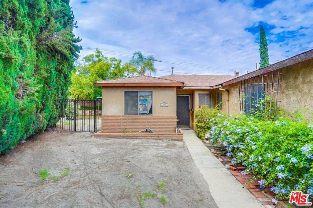 Van Nuys, CA 91402,13343 Willard ST
