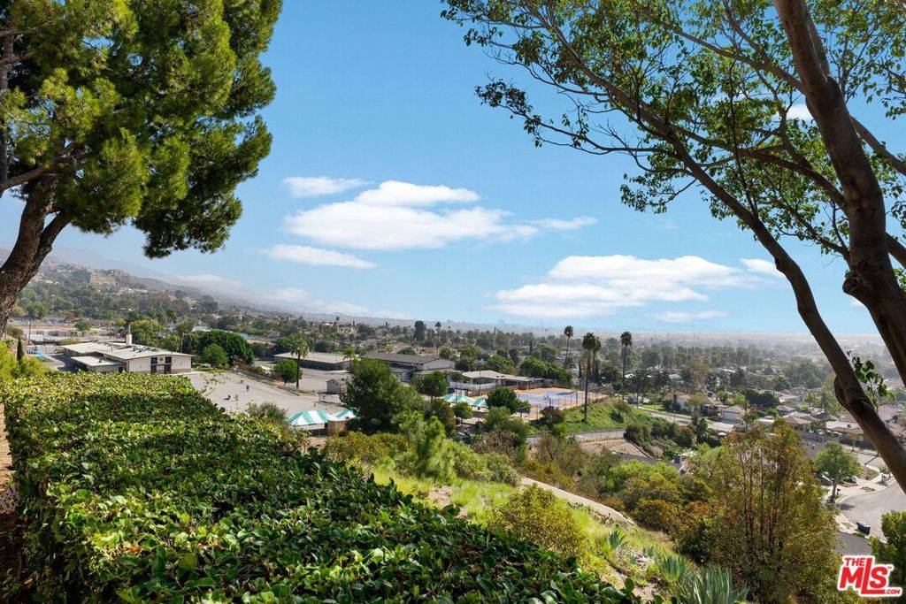 Burbank, CA 91504,7755 Via Rosa Maria