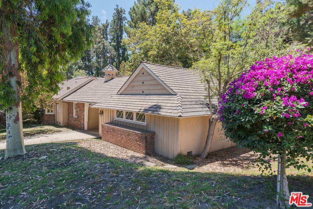 Beverly Hills, CA 90210,1119 Schuyler RD