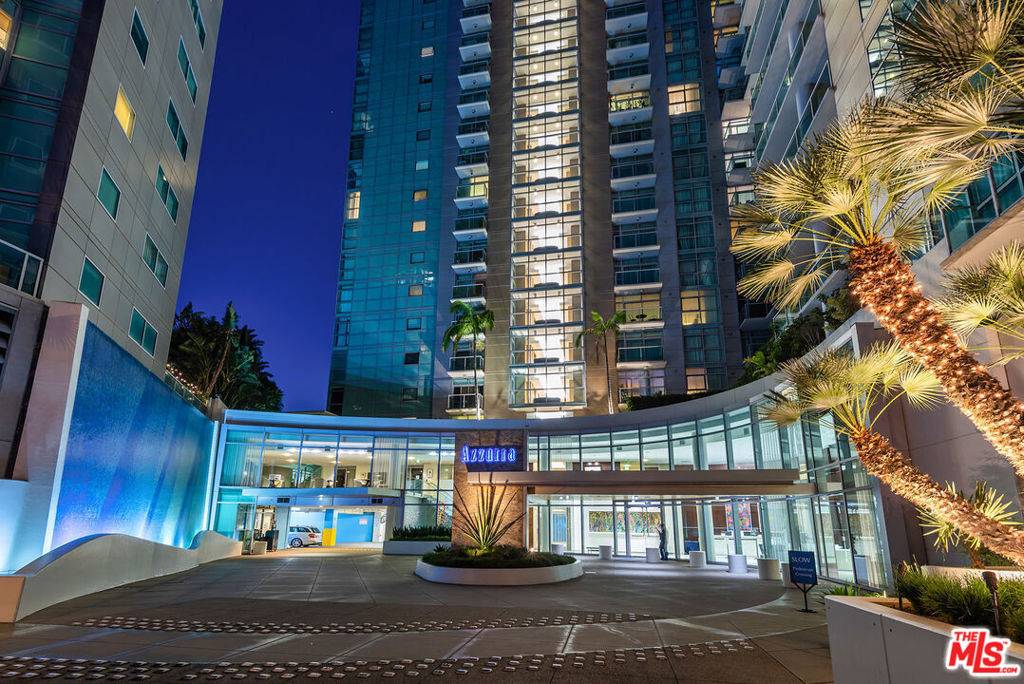 Marina Del Rey, CA 90292,13700 Marina Pointe DR #722