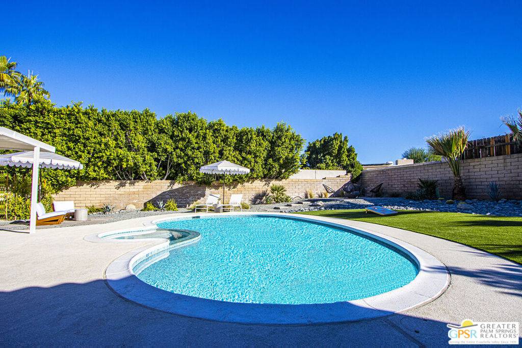 Palm Desert, CA 92260,72827 Haystack RD