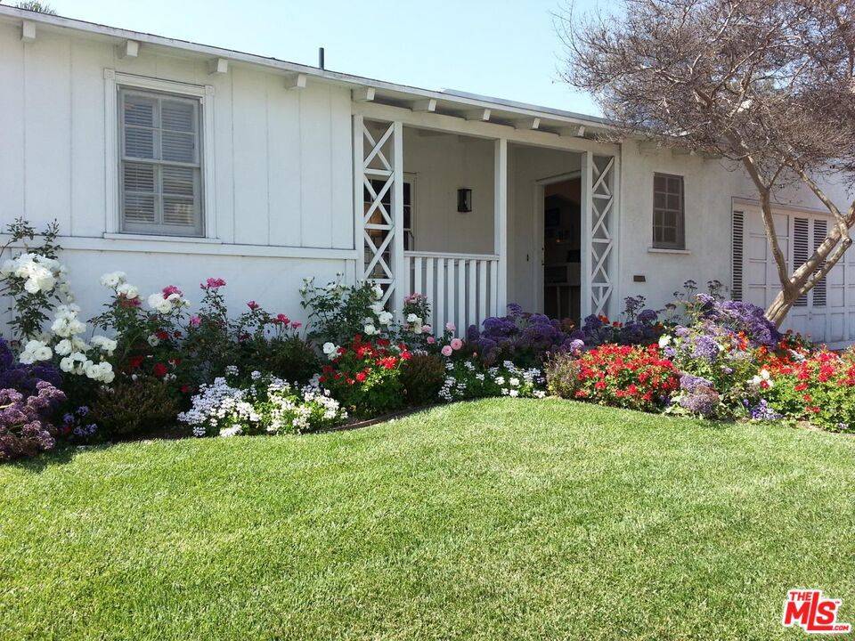 Los Angeles, CA 90025,10317 Lauriston AVE
