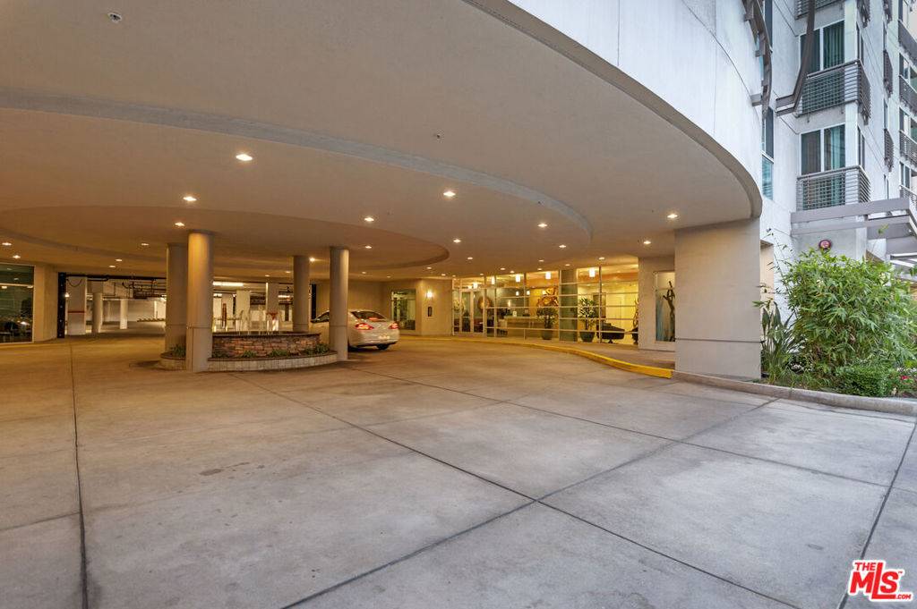 Los Angeles, CA 90012,267 S San Pedro ST #307