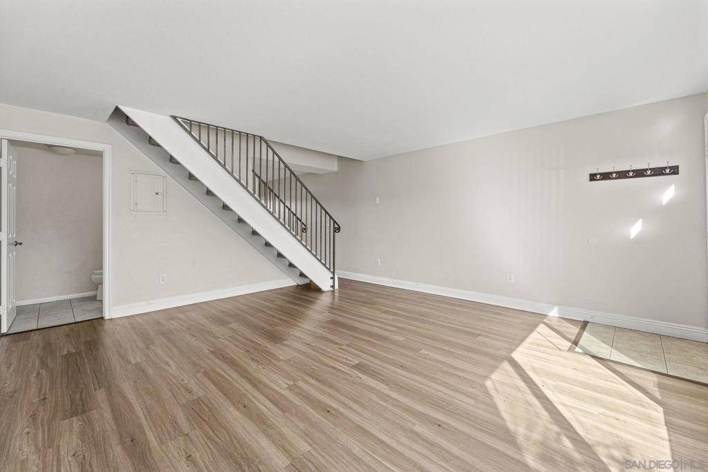 El Cajon, CA 92021,1321 Greenfield Dr #16