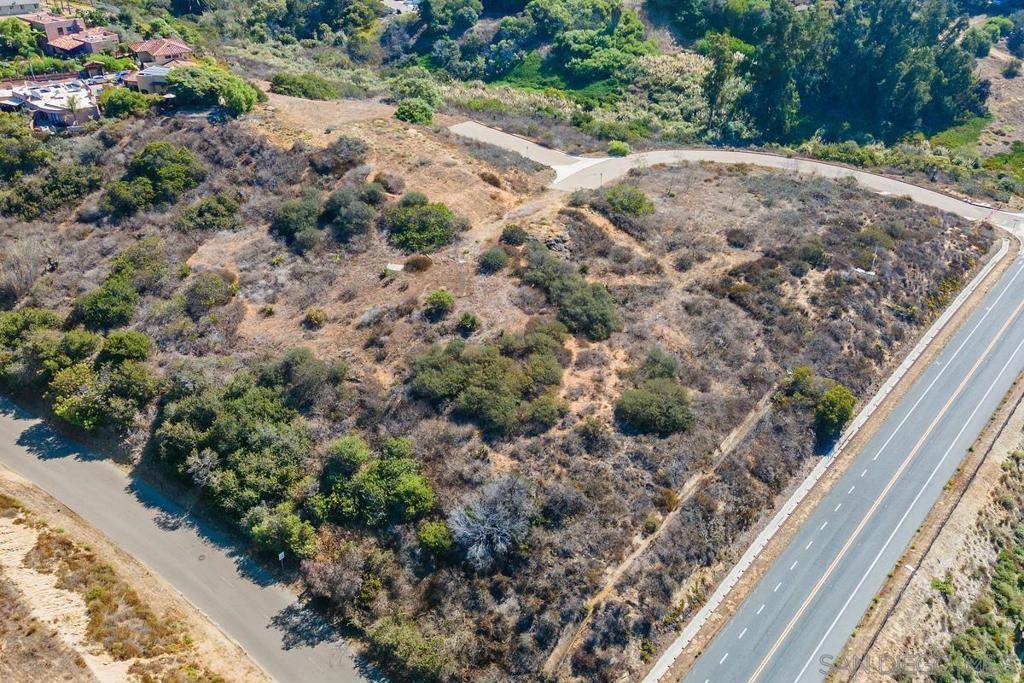 Encinitas, CA 92024,1502 Christine Place