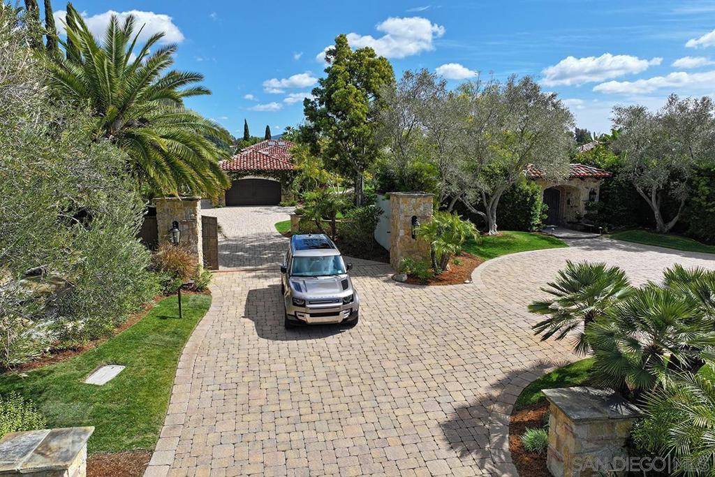 Rancho Santa Fe, CA 92067,15823 The River Trail