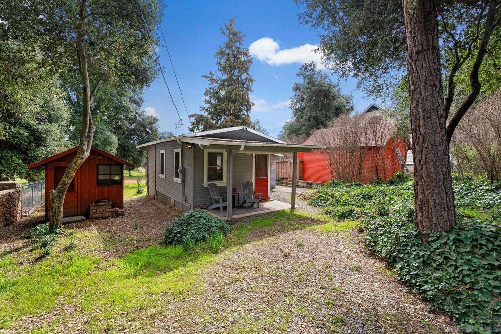 Descanso, CA 91916,25750 Oak Lane
