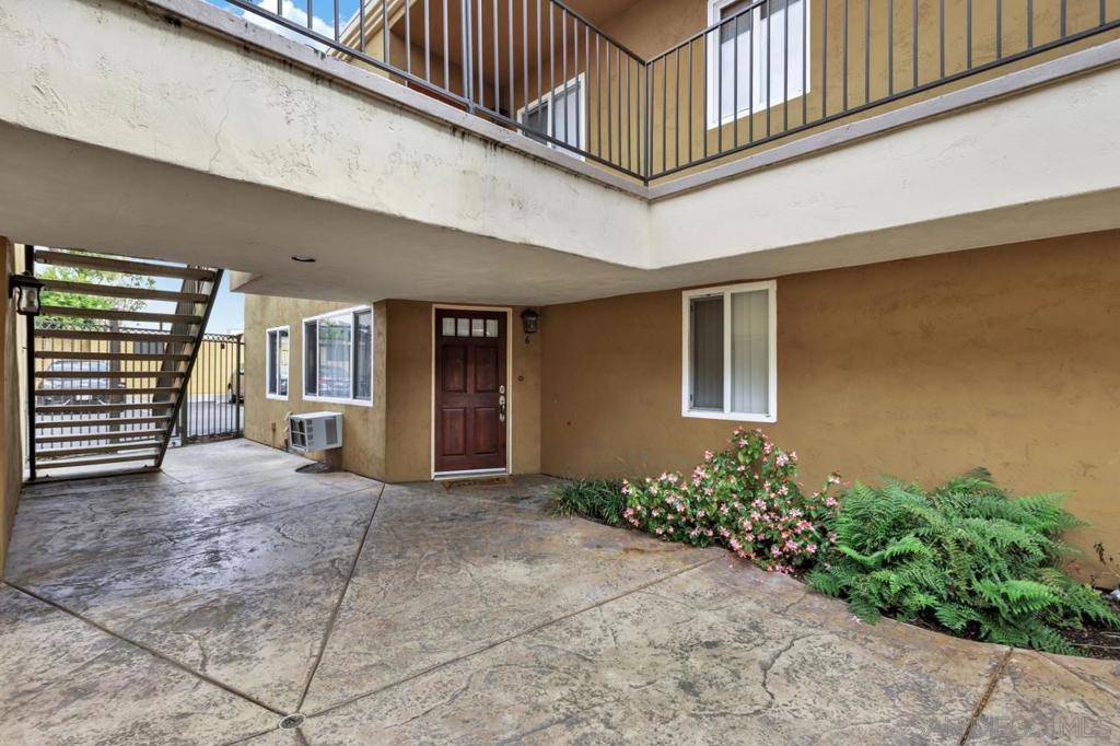 El Cajon, CA 92019,1160 E Lexington #6