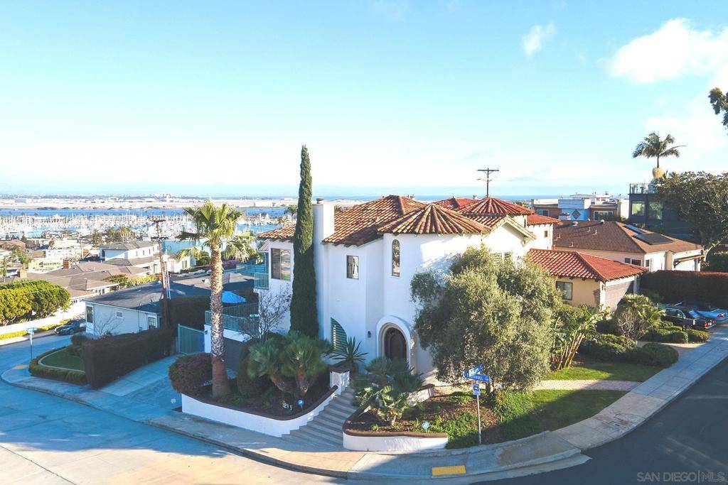 San Diego, CA 92106,3295 Trumbull