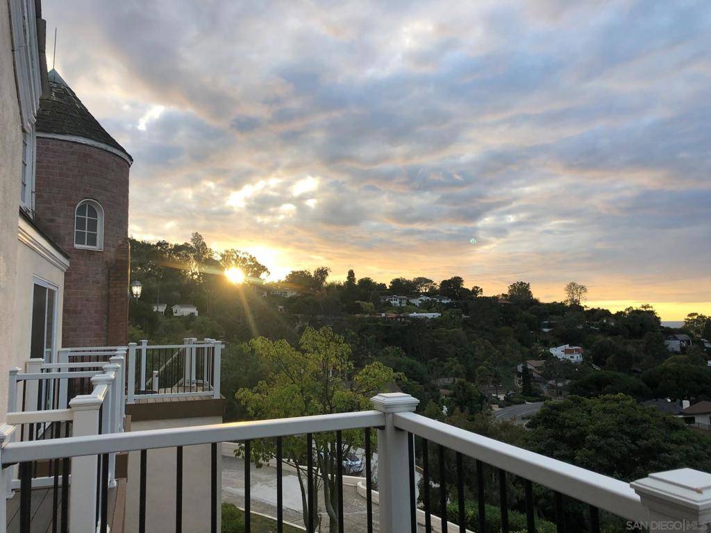 La Jolla, CA 92037,1935 Nautilus St