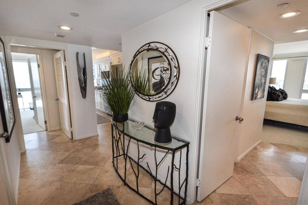 Coronado, CA 92118,1820 Avenida Del Mundo #1109
