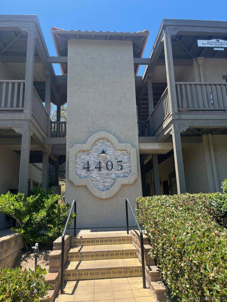 Encinitas, CA 92024,4405 Manchester Ave