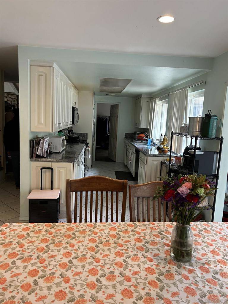 Montebello, CA 90640,1608 Westmoreland Dr
