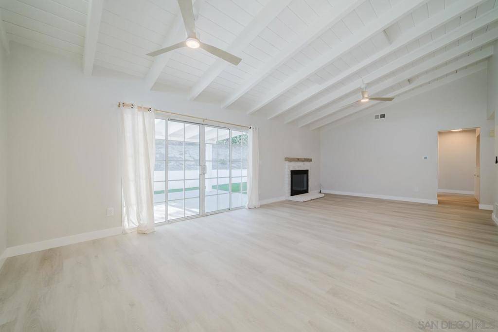 Granada Hills, CA 91344,11735 Odessa
