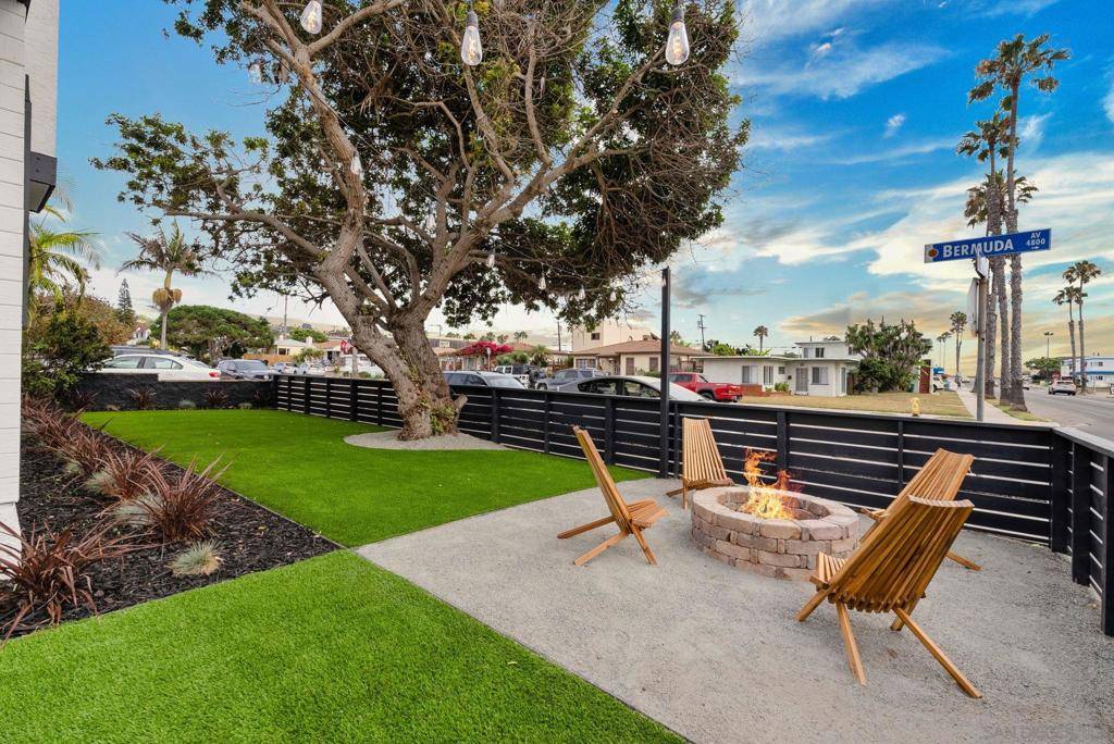 San Diego, CA 92107,1453 Sunset Cliffs Blvd