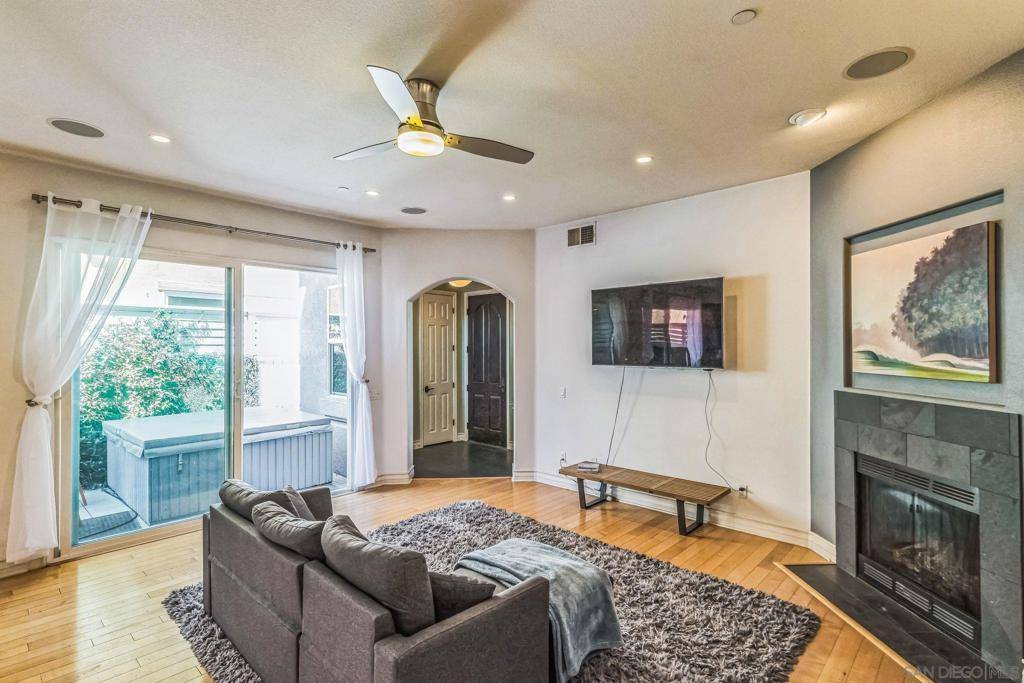 Solana Beach, CA 92075,505 N Cedros