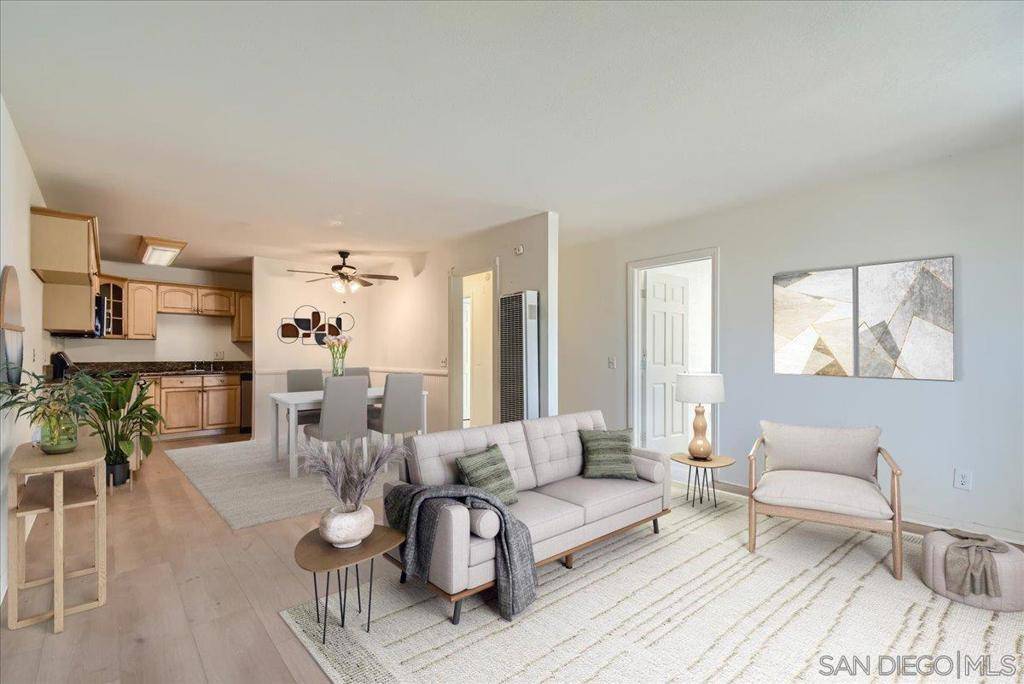 Fallbrook, CA 92028,868 E Alvarado ##13