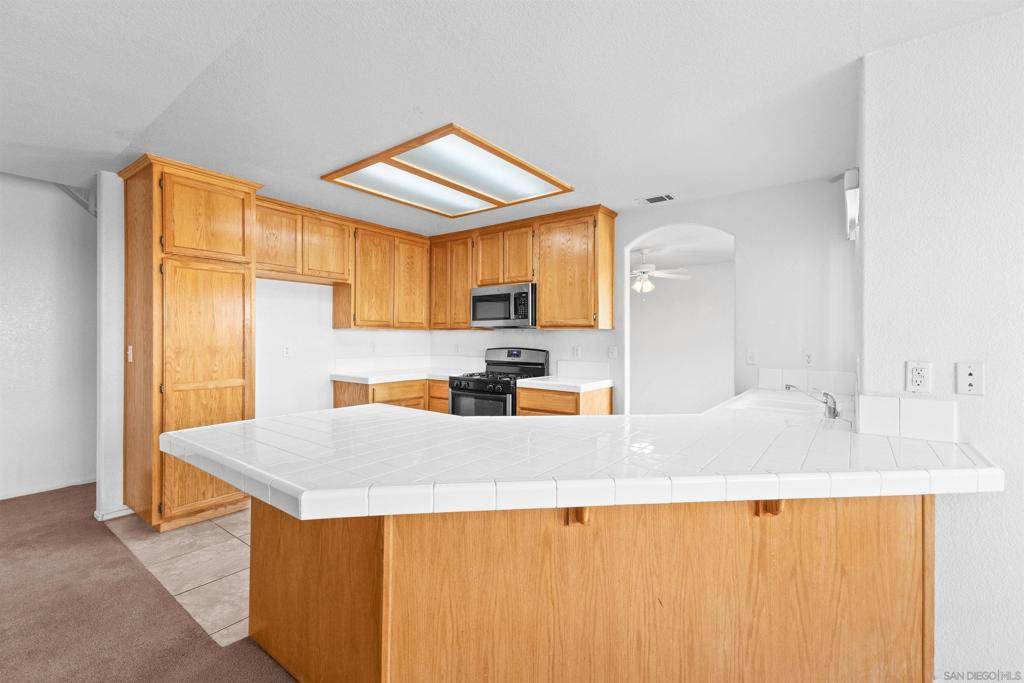 Victorville, CA 92395,16986 Lido Cir