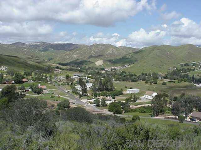 El Cajon, CA 92019,14761 Quail Haven Ln
