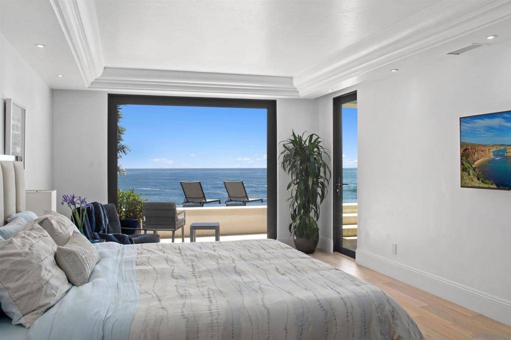 La Jolla, CA 92037,5850 Camino De La Costa