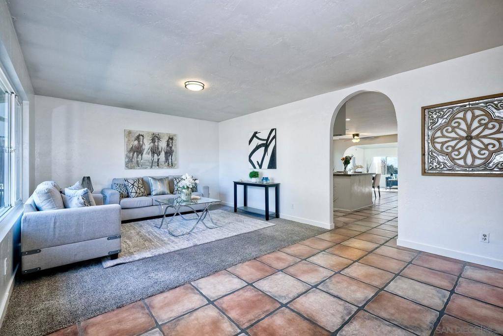 Paradise Hills, CA 92139,5709 Altamont Dr