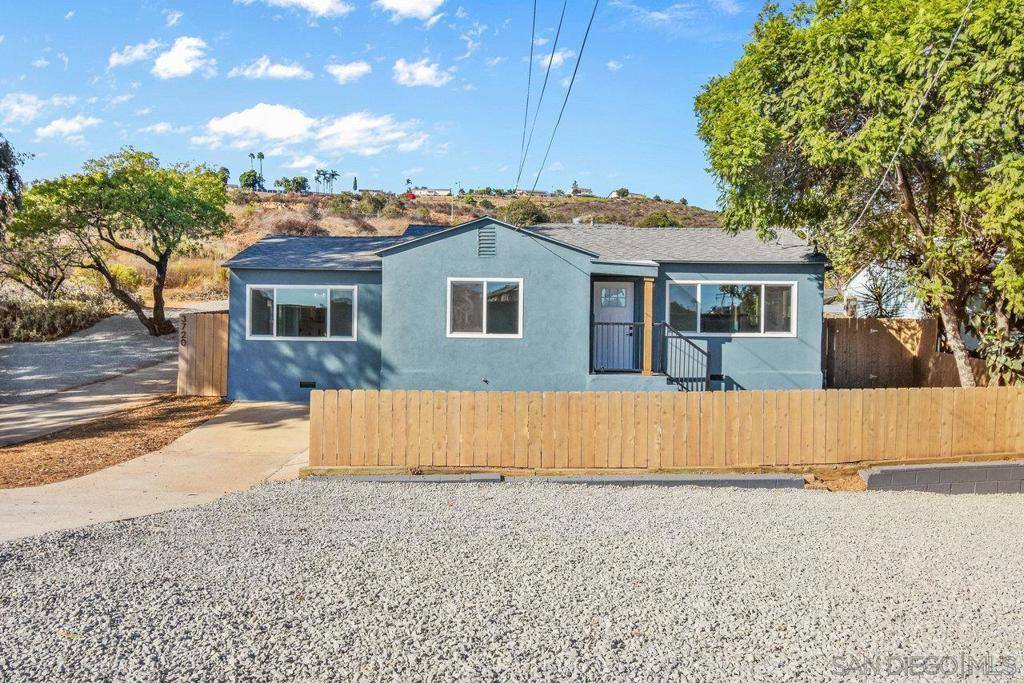 La Mesa, CA 91941,3718 20 Riviera