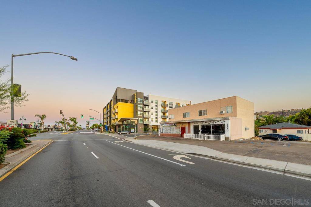 Lemon Grove, CA 91945,7968 BROADWAY