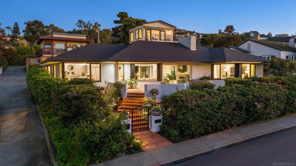 La Jolla, CA 92037,1835 Spindrift Drive
