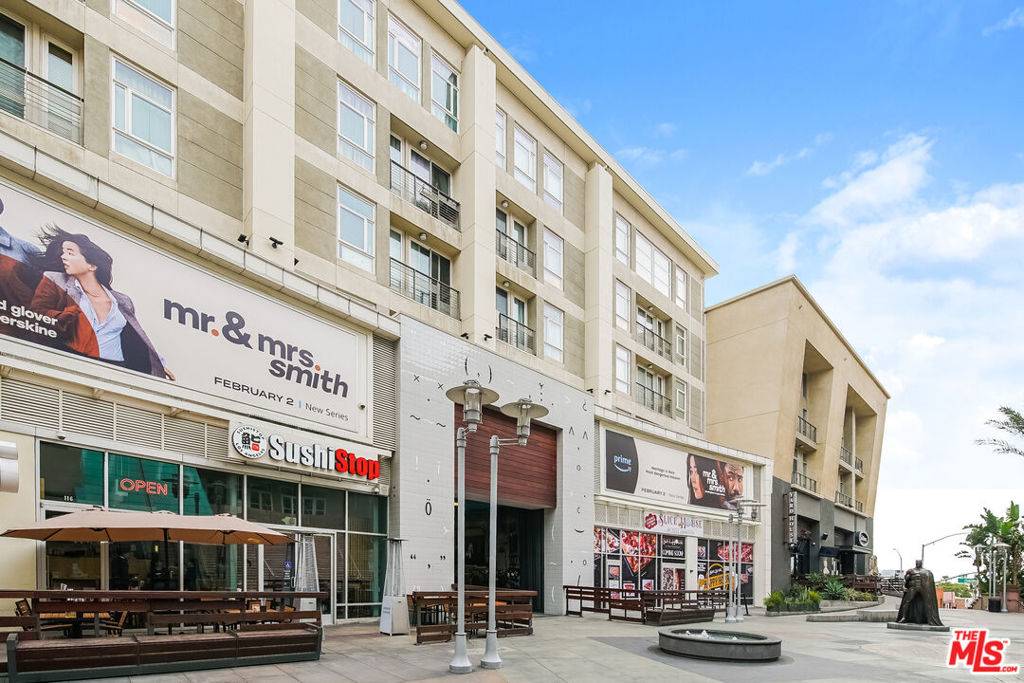 Burbank, CA 91502,250 N First ST #419