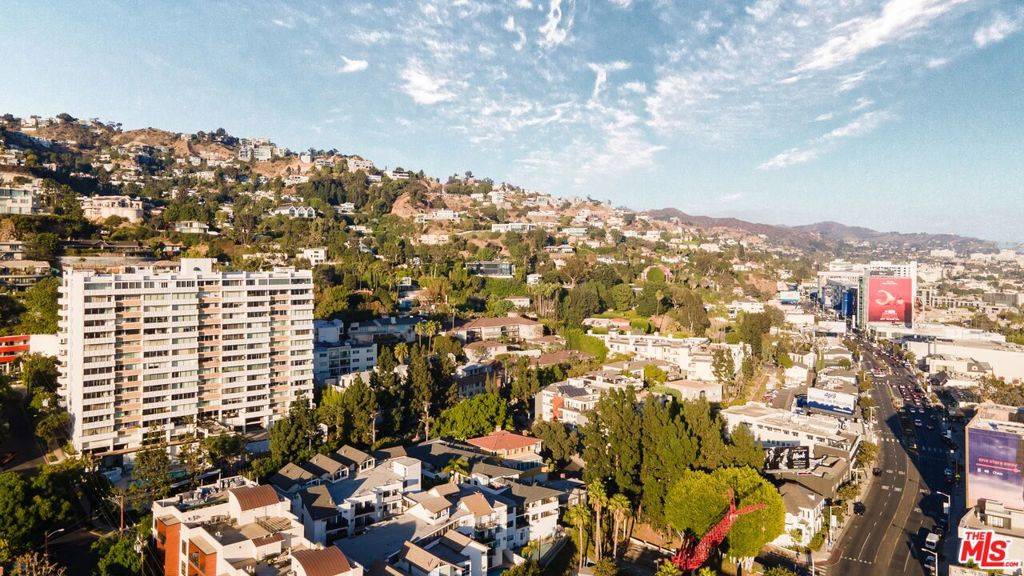 West Hollywood, CA 90069,8787 Shoreham DR #1106