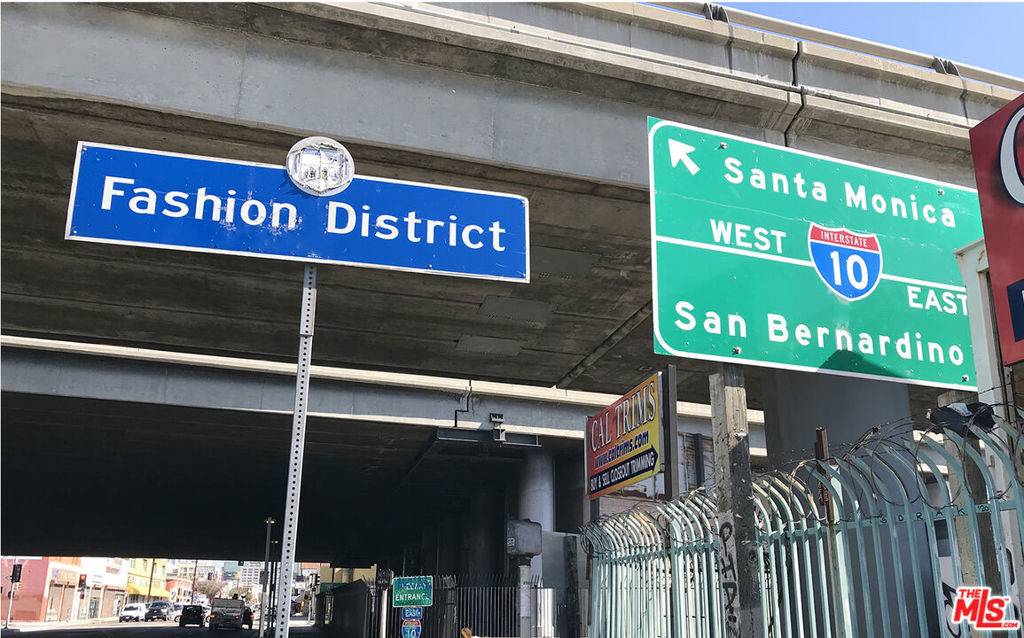 Los Angeles, CA 90015,215 E Washington BLVD