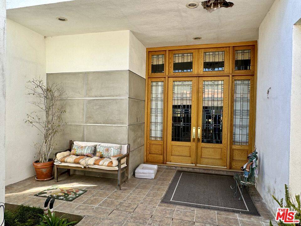 Encino, CA 91316,4167 Alonzo AVE
