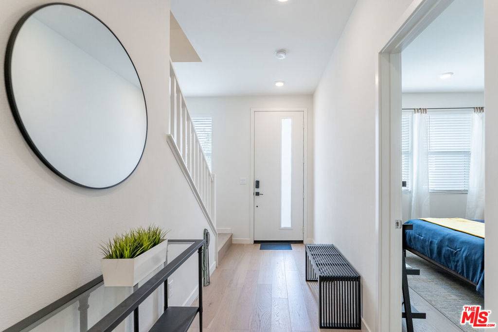 Anaheim, CA 92801,2951 W Lincoln AVE #2