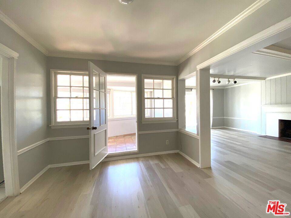 Los Angeles, CA 90024,10682 Kinnard AVE