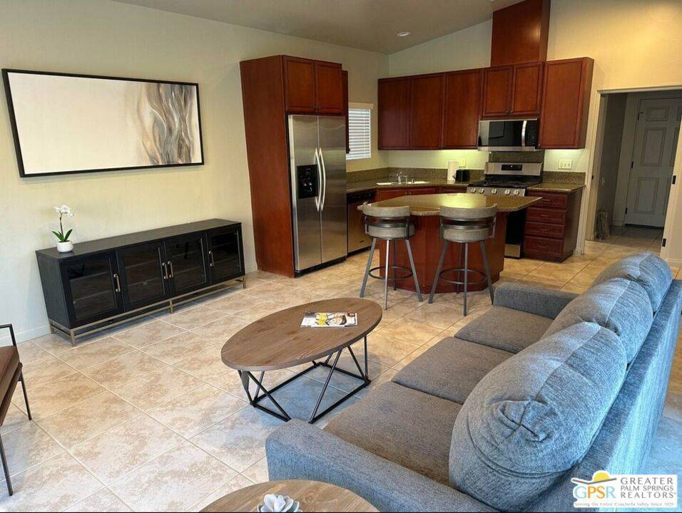 Coachella, CA 92236,44468 Masson DR