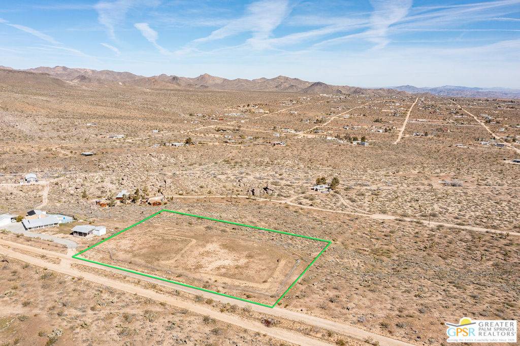 Yucca Valley, CA 92284,55588 Chaparral RD