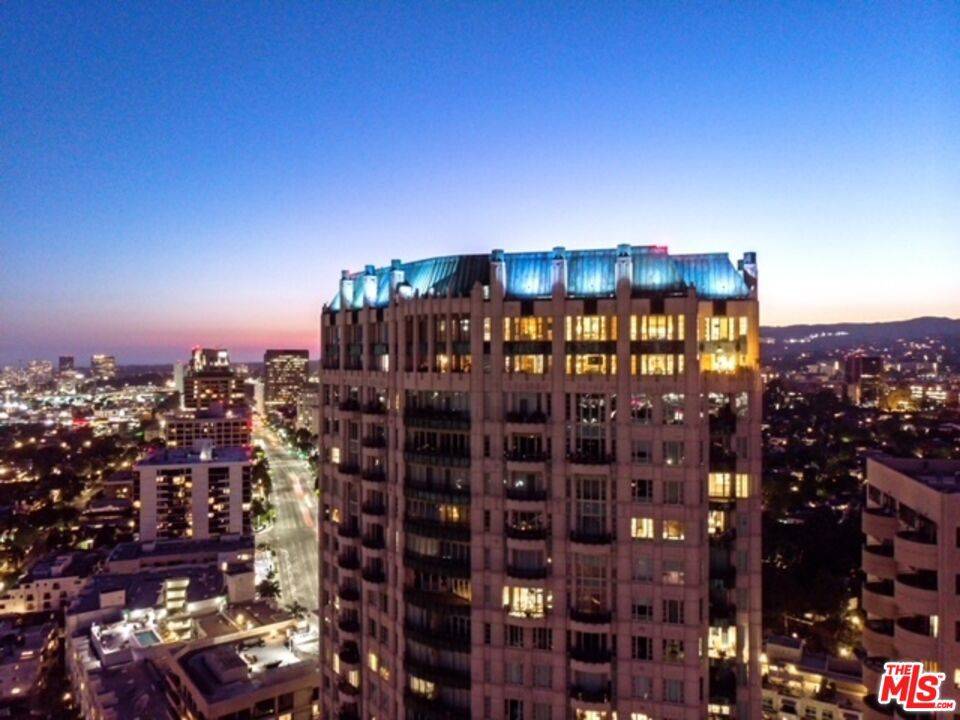 Los Angeles, CA 90024,10580 Wilshire BLVD #PH 26