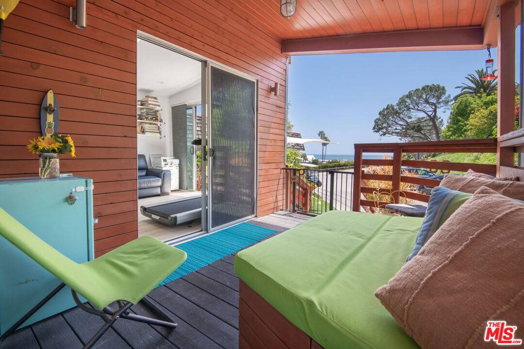 Malibu, CA 90265,89 Paradise Cove RD