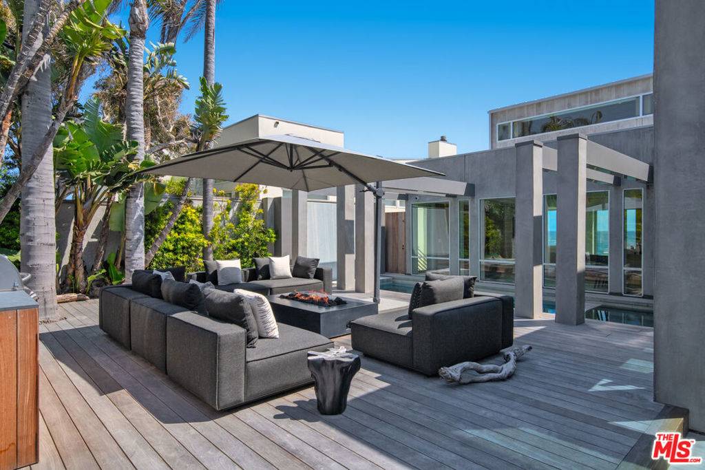 Malibu, CA 90265,24572 Malibu RD