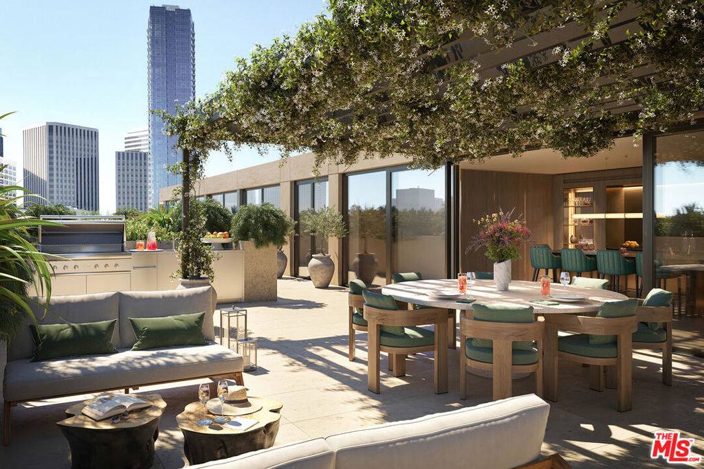 Beverly Hills, CA 90212,9900 S Santa Monica BLVD #PHE