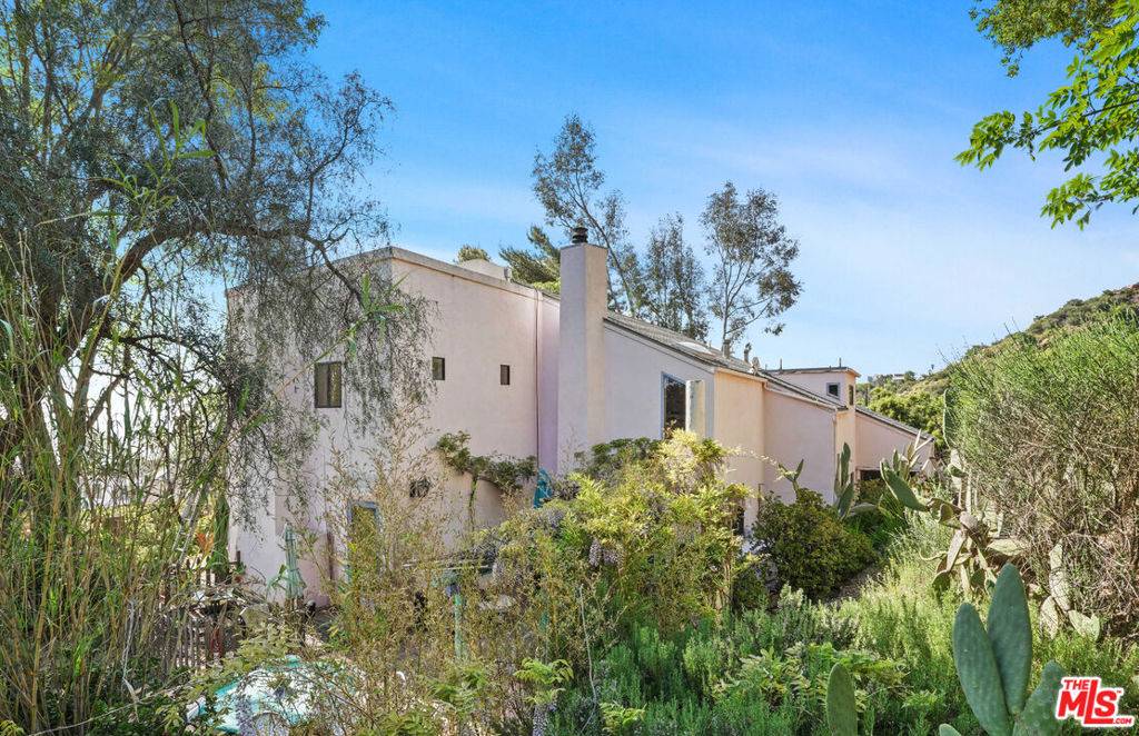 Malibu, CA 90265,190 Loma Metisse RD