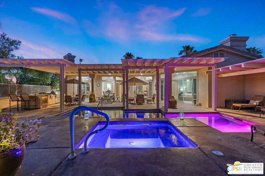 Palm Desert, CA 92260,29 Covington DR