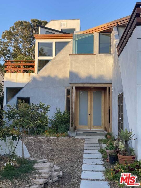 Santa Monica, CA 90405,3121 Frederick ST