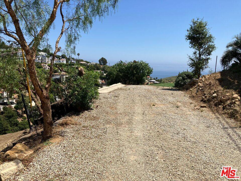Malibu, CA 90265,2828 McAlpine DR